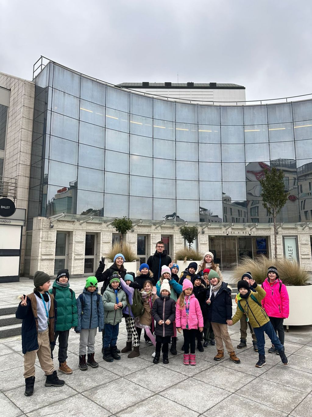 N&aacute;v&scaron;teva Slovensk&eacute;ho n&aacute;rodn&eacute;ho divadla